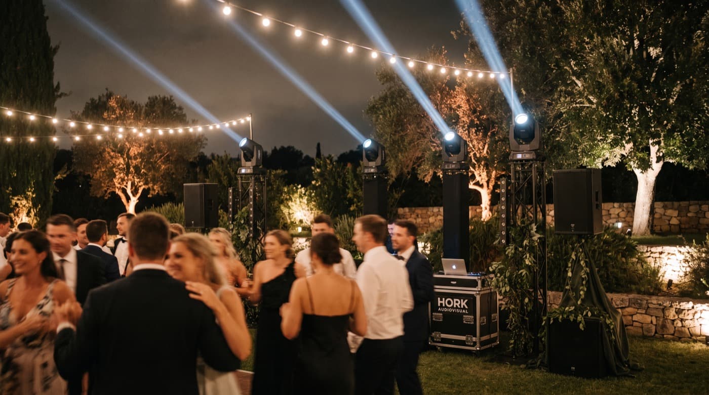 Cocktail · Guirnaldas — sonido e iluminación por HORK en León